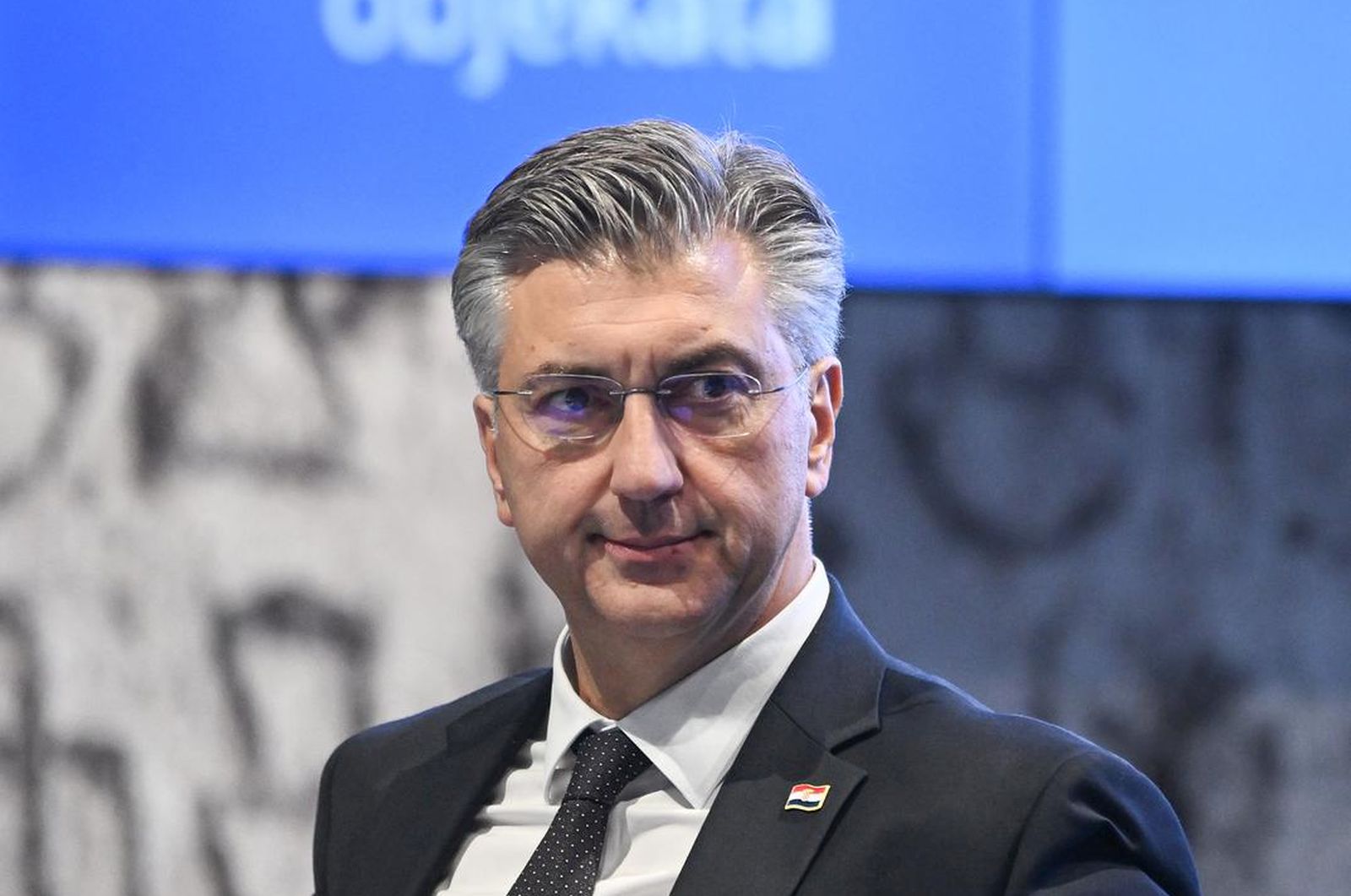 03.10.2025., Zagreb  - Predsjednik Vlade Andrej Plenkovic sudjelovao je na dodjeli ugovora za Poziv „Izgradnja, rekonstrukcija i opremanje osnovnih skola za potrebe jednosmjenskog rada i cjelodnevne skole“ iz Nacionalnog plana oporavka i otpornosti 2021. - 2026
Premijer Andrej Plenkovic Photo: Josip Regovic/PIXSELL
