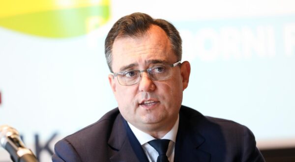 04.04.2024., Zagreb - Predstavljanje koalicijskog predizbornog programa stranaka Fokus i Republika. predsjednik stranke Republika Damir Vandjelic Photo: Emica Elvedji/PIXSELL