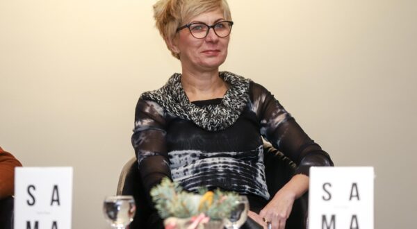 05.12.2022., Osijek - Promocija knjige Ivane Sojat 'Sama'. Knjigu je predstavio Ivica Vuletic a na promociju je uz autoricu bila i urednica Nives Tomasevic. Photo: Dubravka Petric/PIXSELL