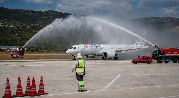 06.07.2024., Kastel Stafilic  - Docek novog aviona u floti Croatia Airlinesa Airbus A220-300 na redovnoj liniji Zagreb - Split u Zracnoj luci sv Jeronim. Photo: Zvonimir Barisin/PIXSELL