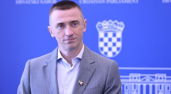 08.09.2025., Zagreb - U Saboru je danas odrzana sjednica Predsjednistva na kojoj je raspravljano o dnevnom redu predstojece plenarne sjednice. Nakon sjednice Ivan Penavaje odrzao konferenciju za medije. Photo: Patrik Macek/PIXSELL