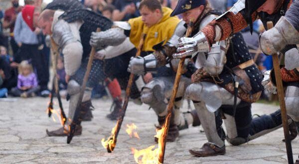 08.10.2021., Zagreb - XV. po redu festival Srednjovjekovni dani na Medvednici odrzao se u Centru za posjetitelje  Medvedgrad u Parku prirode Medvednica, gdje se uz vitesku opremu i naoruzanje mogla vidjeti i borba vitezova.   Photo: Tomislav Miletic/PIXSELL