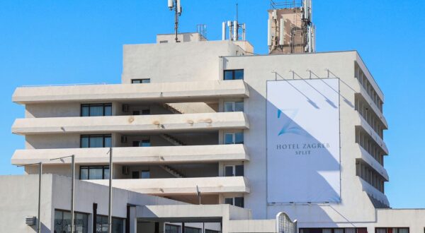 08.10.2025., Split - Hotel Zagreb na Dujilovu. Gradsko vijece izglasalo da se prostor Hotela doznaci Gradu Splitu koji bi ga renamjenio u dom za starije sugradjane. Photo: Ivana Ivanovic/PIXSELL