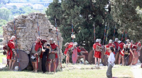 10.05.2025., Solin - Na arheoloskom lokalitetu Salona u tijeku je snimanje scena za igrani film i seriju pod nazivom "Dioklecijan", u produkciji Hrvatske radiotelevizije. Redatelj filma je Bozidar Domagoj Buric. Photo: Ivo Cagalj/PIXSELL