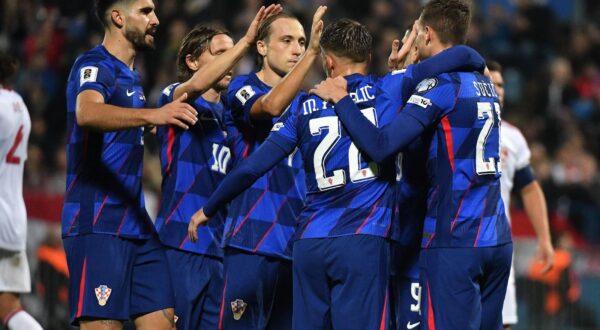 12.10.2025., stadion Varteks, Varazdin - Kvalifikacije za FIFA Svjetsko nogometno prvenstvo 2026., skupina L, Hrvatska - Gibraltar. Nogometasi Hrvatske slave pogodak Luke Sucica za vodstvo 2:0. Martin Erlic, Luka Modric, Lovro Majer, Marco Pasalic i Luka Sucic Photo: Vjeran Zganec Rogulja/PIXSELL