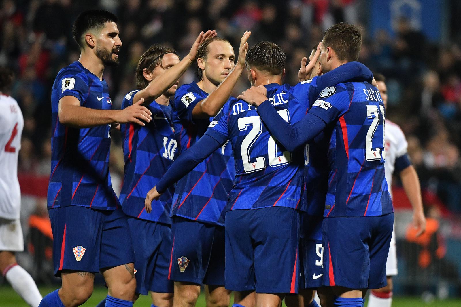12.10.2025., stadion Varteks, Varazdin - Kvalifikacije za FIFA Svjetsko nogometno prvenstvo 2026., skupina L, Hrvatska - Gibraltar. Nogometasi Hrvatske slave pogodak Luke Sucica za vodstvo 2:0. Martin Erlic, Luka Modric, Lovro Majer, Marco Pasalic i Luka Sucic Photo: Vjeran Zganec Rogulja/PIXSELL