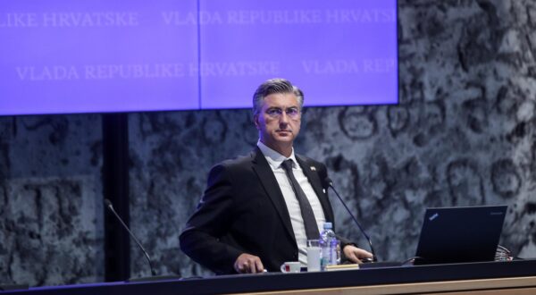 16.10.2025.Zagreb  - Odrzana 120. sjednica Vlade Republike Hrvatske u NSK-a. Premjer  Andrej Plenkovic Photo: Zeljko Lukunic/PIXSELL