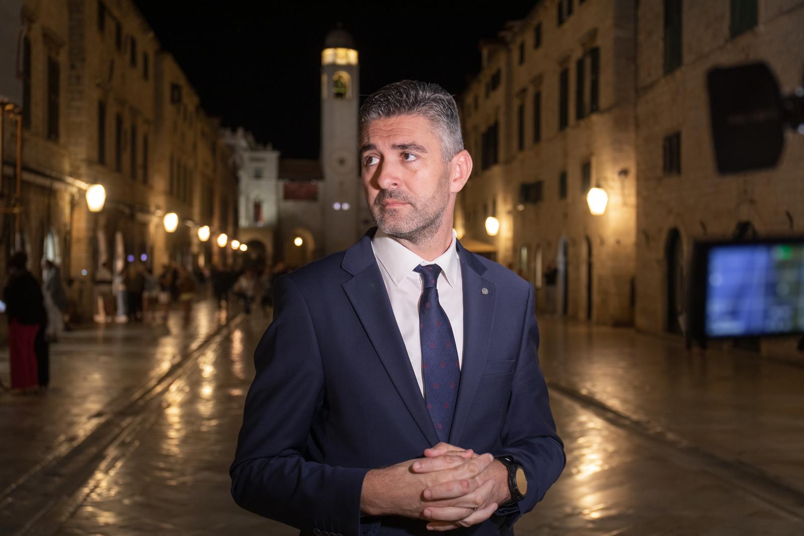 18.05.2025., Stozer HDZa, Dubrovnik - Atmosfera u stozeru HDZa u Dubrovniku nakon dobrih rezultata u prvom krugu izbora.    Photo: Grgo Jelavic/PIXSELL