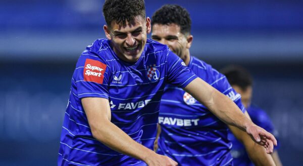 Dinamo je slavio golovima Domingueza i McKnn Photo: Goran Stanzl/PIXSELL