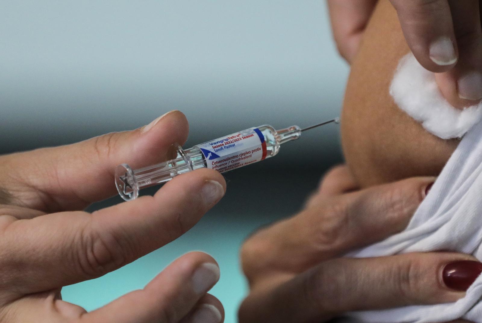 19.10.2022., Zagreb - U Zavodu za javno zdravstvo zapocelo je cijepljenje gradjana protiv sezonske gripe. Photo: Robert Anic/PIXSELL