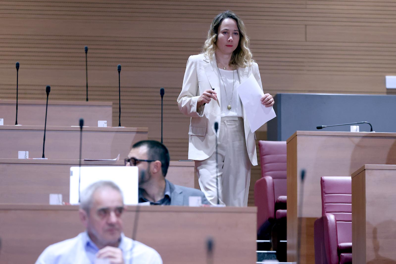 21.10.2025., Zagreb - Sabor je 7. sjednicu nastavio iznosenjem zastupnickih stajalista nakon kojih slijedi izjasnjavanje o amandmanima na Prijedlog izmjena i dopuna Drzavnog proracuna Republike Hrvatske za 2025. godinu i projekcija za 2026. i 2027. godinu. Photo: Patrik Macek/PIXSELL