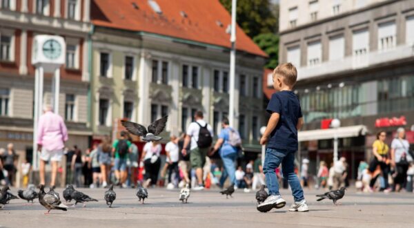 23.08.2025., Zagreb - Suncano prijepodne u centru Zagreba. Photo: Luka Antunac/PIXSELL