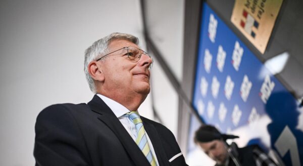 24.09.2025., Zagreb - Dolazak clanova HDZ-a na zajednicku sjednicu Predsjednistva i Nacionalnog odbora HDZ-a. Zeljko Reiner Photo: Josip Regovic/PIXSELL