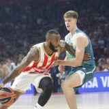 23, October, 2025, Belgrade - The match of the 6th round of the Turkish Airlines Euroleague between KK Crvena zvezda MeridianBet and BC Saski Baskoni was played in Belgrade Arena. Codi Miller-McIntyre, #0 (KK Crvena zvezda Meridianbet), Stefan Joksimovic, #77 (BC Saski Baskonia). Photo: Bane T. Stojanovic/ATAImages 

23, oktobar 2025, Beograd - Utakmica 6. kola Turkish Airlines Evrolige izmedju KK Crvena zvezda MeridianBet i BC Saski Baskoni odigrana je u Beogradskoj Areni. Photo: Bane T. Stojanovic/ATAImages Photo: Bane T. Stojanovic/ATAImages/PIXSELL