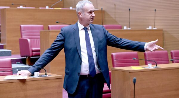 24.10.2025., Zagreb - Sabor je 7. sjednicu nastavio raspravom o Izvjescu Mandatno-imunitetnog povjerenstva. Photo: Patrik Macek/PIXSELL