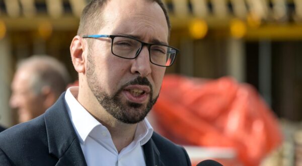 24.10.2025., Zagreb - Gradonacelnik Grada Zagreba Tomislav Tomasevic sa suradnicima obisao je  radove na izgradnji Osnovne skole Horvati na Kneziji. Photo: Igor Soban/PIXSELL
