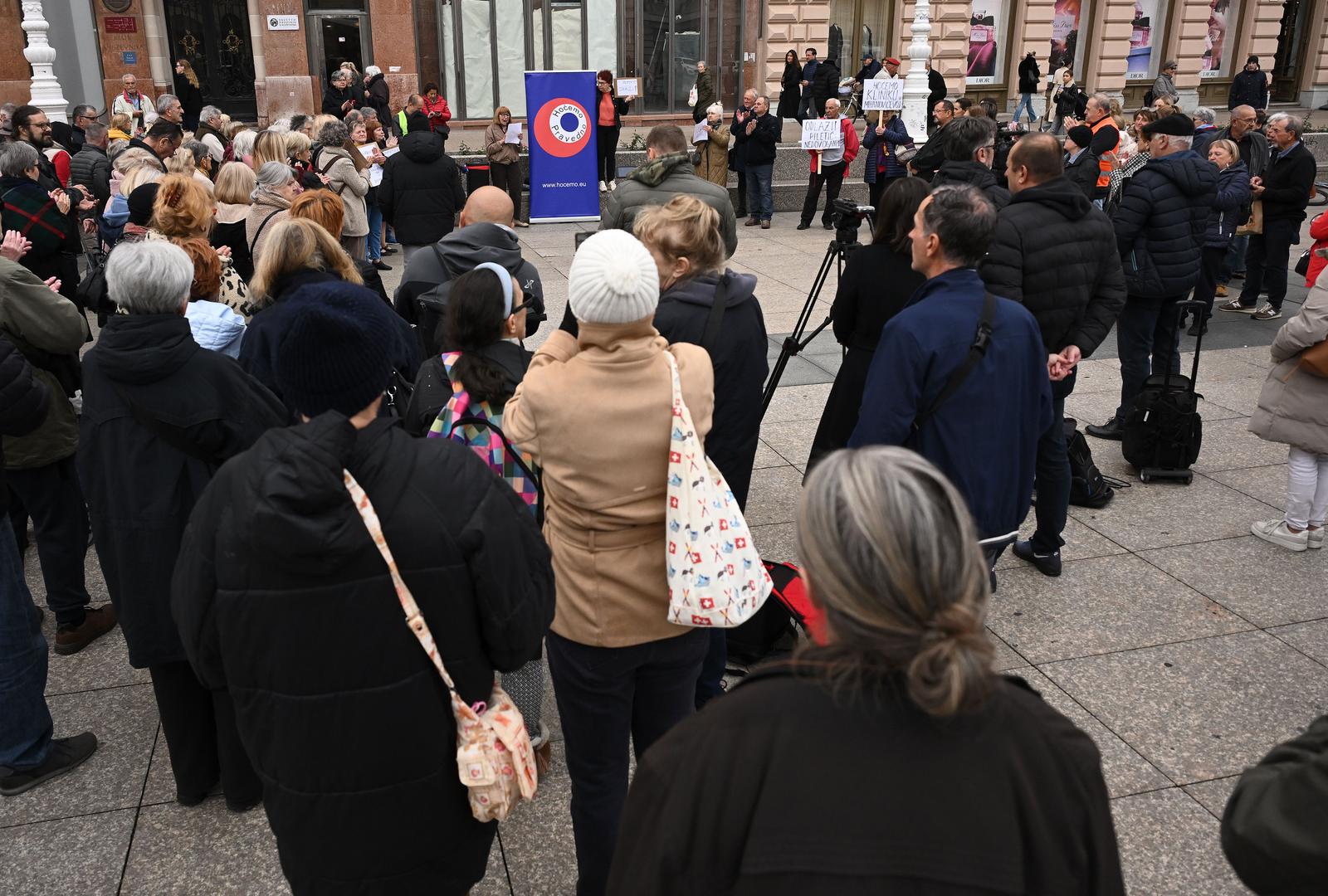 25.10.2025., Zagreb - U organizaciji stranke Hocemo pravedno odrzat se prosvjed ponukan trenutnim odnosom vlasti prema umirovljenicima, odlukom Vlade o dodatku od 6 Eura po godini staza radnika, odnosom vlasti prema osobama koje su zatrazile inkluzivni dodatak kao i mnogim drugim nepravdama koje se cine prema umirovljenickoj populaciji. Photo: Marko Lukunic/PIXSELL