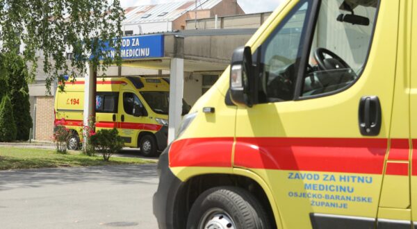 29.06.2023., Osijek - Vozaci Hitne pomoci na danasnji dan odrzali su prosvjde u znak podrske kolegi koji je dobio 30 dana zatvora te su upalili svoje sirene na 30 sekundi. U Osijeku nije odrzan prosvjed podrske niti su upaljene sirene na vozilima Hitne pomoci. Photo: Dubravka Petric/PIXSELL