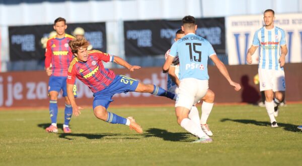 29.10.2025., stadion Cibalia, Vinkovci - SuperSport Hrvatski nogometni kup, osmina finala, HNK Cibalia - HNK Hajduk.
Photo: David Jerkovic/PIXSELL Photo: David Jerkovic/PIXSELL