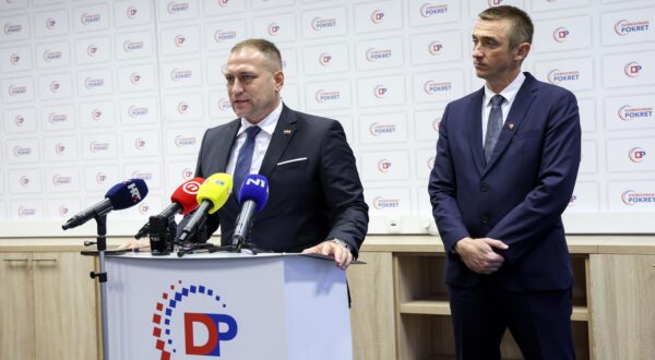 30.09.2025., Zagreb - Predstavnici Domovinskog pokreta odrzali su konferenciju za medije prije sjednice predsjednistva. Ivan Penava predsjednik Domovinski pokret i potpredsjednik Hrvatskog sabora i David Vlajcic, potpredsjednik Vlade i ministar poljoprivrede, sumarstva i ribarstva. Photo: Igor Kralj/PIXSELL