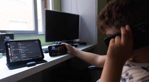 Dijete za računalom