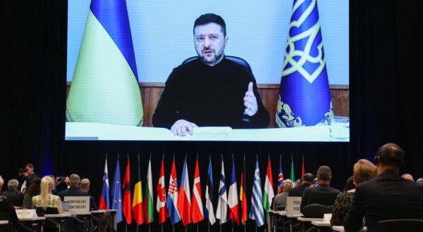13.10.2025., Ljubljana, Slovenija - 71. zasjedanje parlamentarne skupstine NATO-a. Volodimir Zelenski javio se preko videozida. Photo: Borut Zivulovic/F.A. BOBO