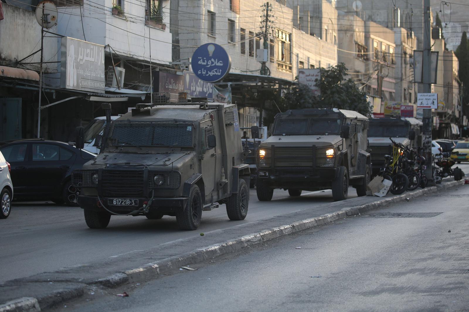Israeli soldiers take position during a military raid in the West Bank city of Nablus, 21 October 2025. Photo by Mohammed Nasser apaimages//APAIMAGES_APA21626/Credit:Mohammed Nasser  apaimag/SIPA/2510220827 Photo: Mohammed Nasser  apaimag/SIPA/SIPA PRESS