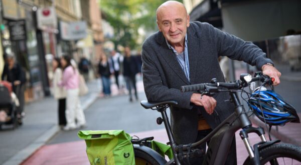 11.10.2025., Zagreb - Sreten Mokrovic, kazalisni i filmski glumac. 

Photo Sasa ZinajaNFoto